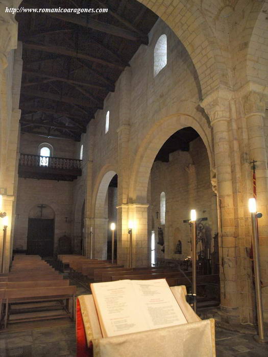 NAVE CENTRAL DESDE LA CABECERA